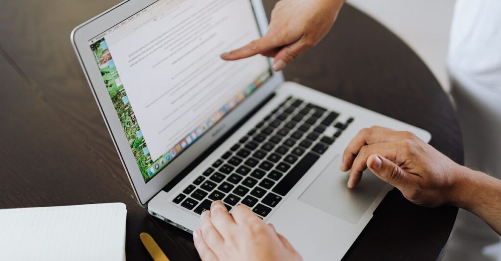 Kajabi vs LearnWorlds: pricing, features, and best fit