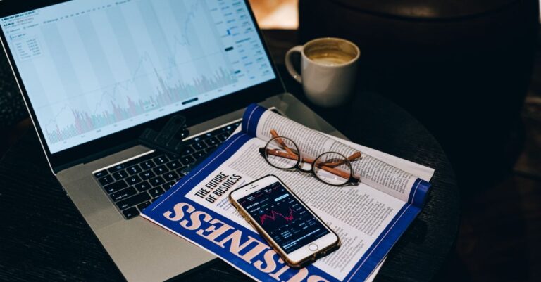 PartnerStack vs Awin: pricing, features, and best fit