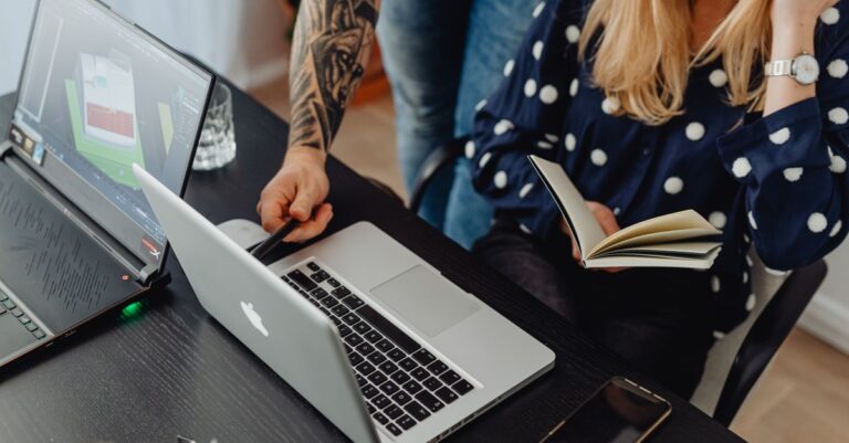 Systeme.io vs Kartra: pricing, features, and best fit
