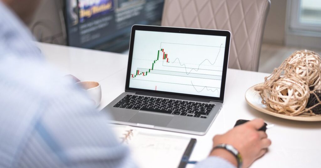 best free all-in-one marketing platforms options for beginners