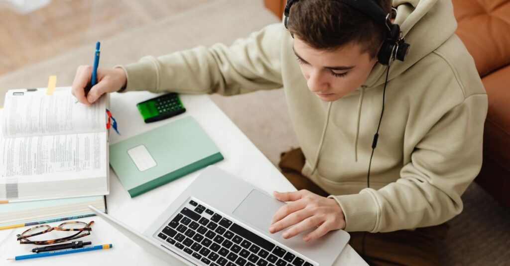 Is LearnWorlds worth it for beginners?
