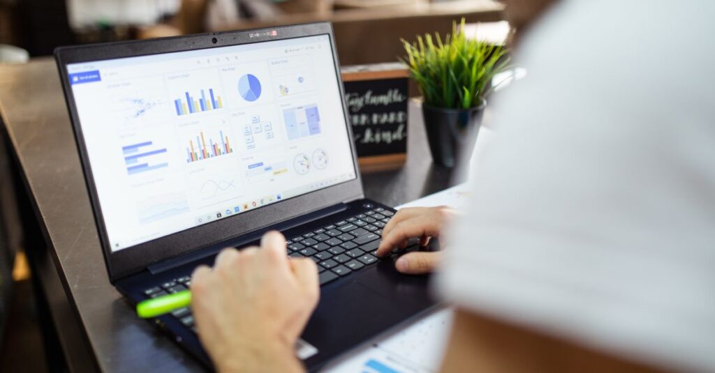 best free all-in-one marketing platforms options for beginners